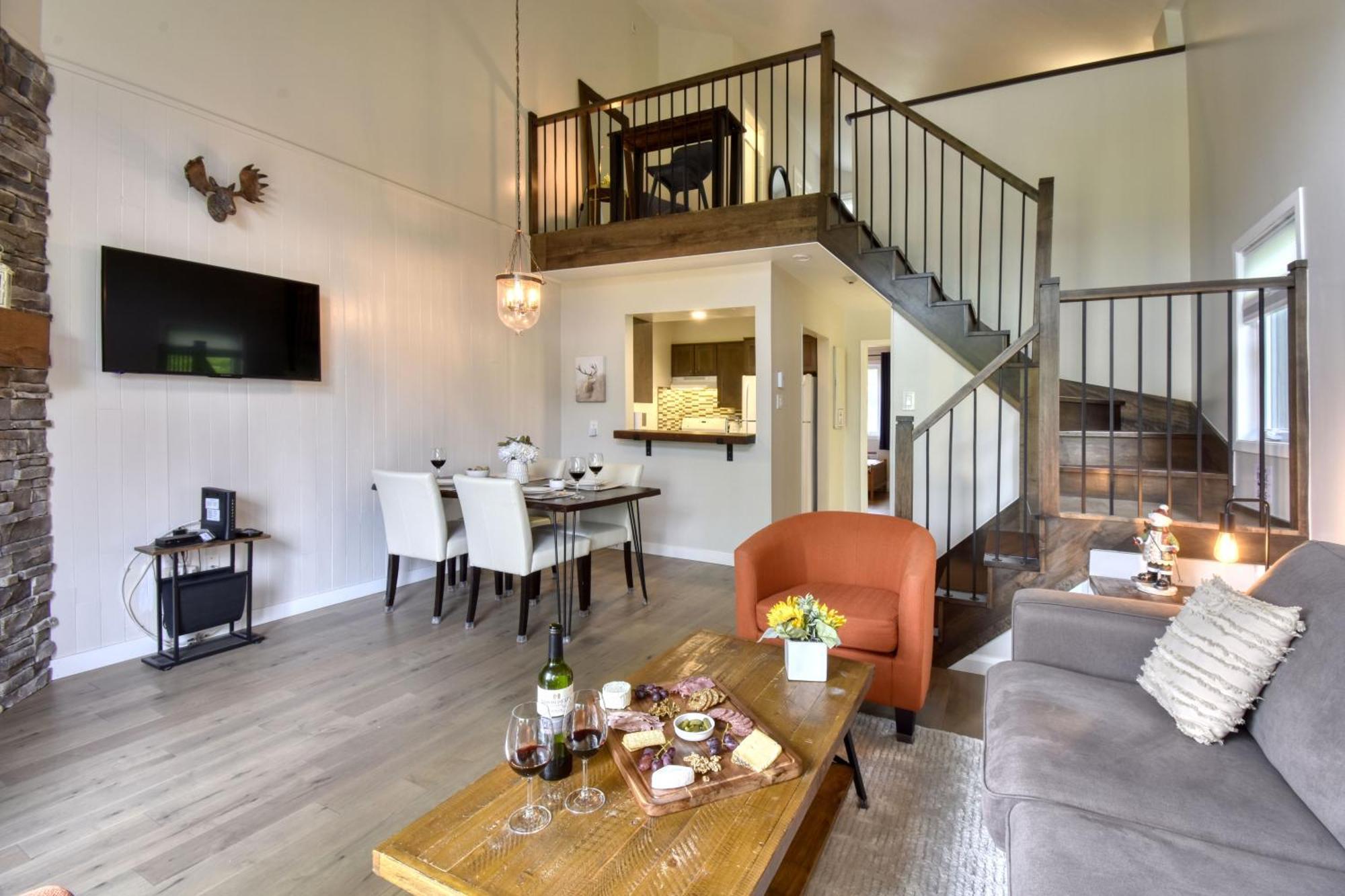 Stunning Condo - View On Lake Tremblant & Mountain Mont-Tremblant Exteriör bild